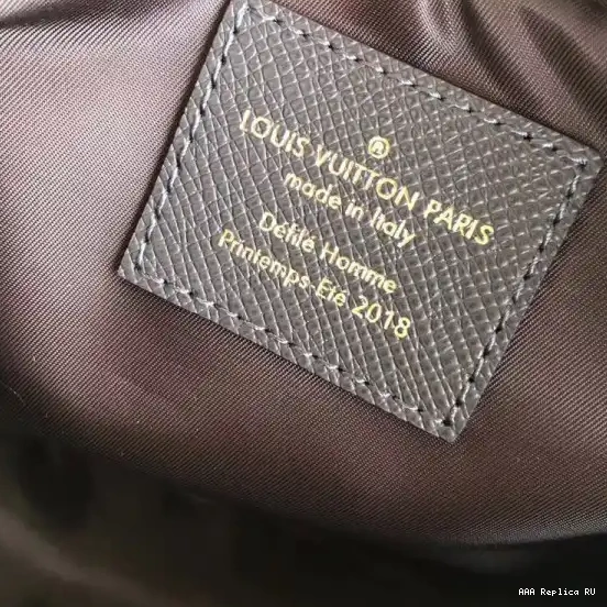 Aaa replica bags Messenger Louis Vuitton 0514